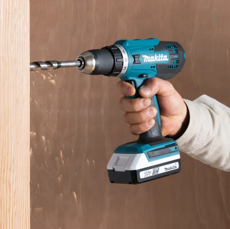 MAKİTA DF 488D002 Çift Akülü Vidalama 18 Volt 1,5 Amper