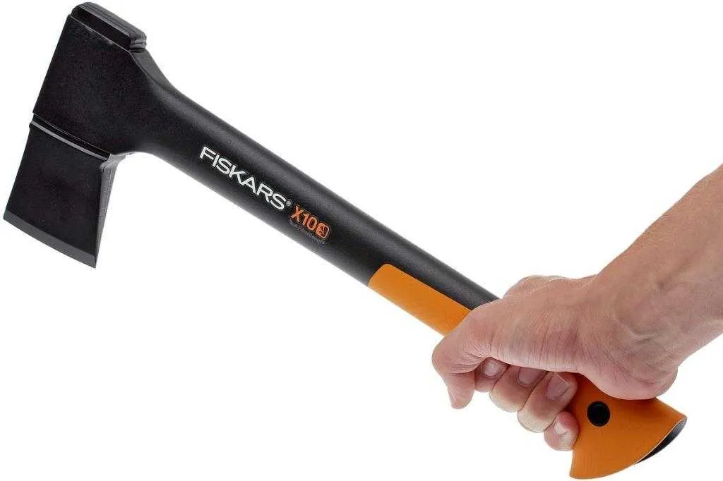 FISKARS X10 Parçalama Baltası Nacak 445 mm